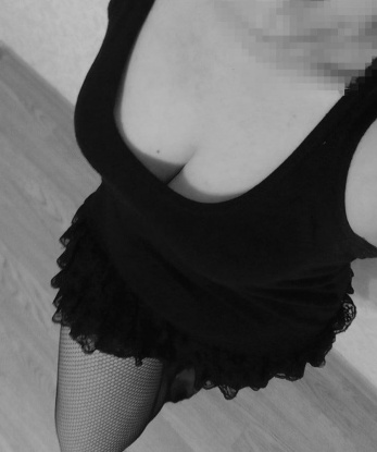 🌹 В Москве я живу, чтобы удовлетворять самые сокровенные желания. Мои услуги — это воплощение твоих грез и фантазий. 😈 Со мной ты окунешься в мир страсти и нежности. Я истинная экспертка в искусстве удовольствия. 💃🏻 Предлагаю широкий спектр возможностей: классический секс, оральные ласки, массаж, стриптиз и многое другое. Я знаю, как удовлетворить мужчину. Мои клиенты оставляют только самые лестные отзывы обо мне. 🌟 Экспериментируй, расслабляйся и получай наслаждение в моей компании. Уверяю, с тобой будет незабываемо! 💋 Жду твоего звонка, чтобы погрузиться в мир наслаждения вместе. 😉 Фото — настоящие, аттестую! 📷 Анна